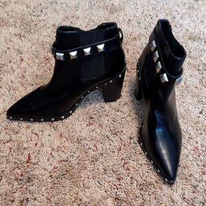 Charles by Charles David Boots